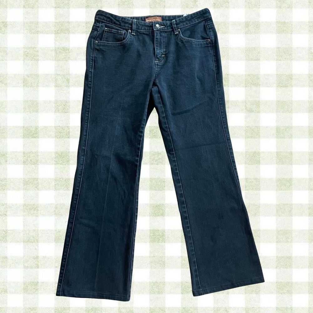 Women's dark wash Jeans
